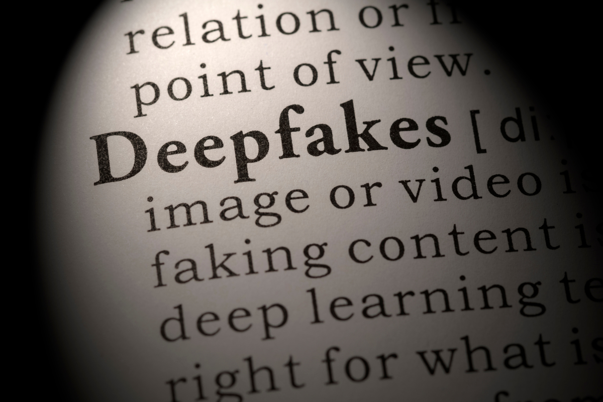 Technologia deepfake: Nowa era manipulacji wizualnej